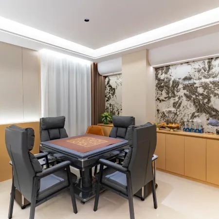 Four Seasons Hotle（Jiayi Branch）