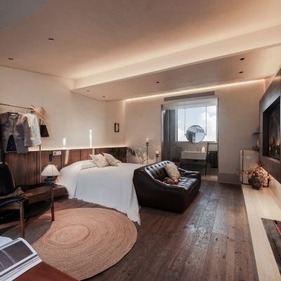 Sofa·觀院景大床「壁爐+全屋智能+包豪斯沙發+酋長椅」 大理印象水月隱世飯店優惠