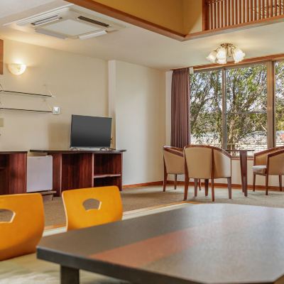 ユニバーサル プレミアム 和洋室（バス付）（禁煙） スパリゾートハワイアンズ ホテルハワイアンズ クーポン