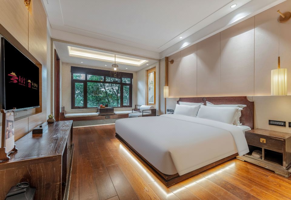 尊享大床套房（室内私汤）