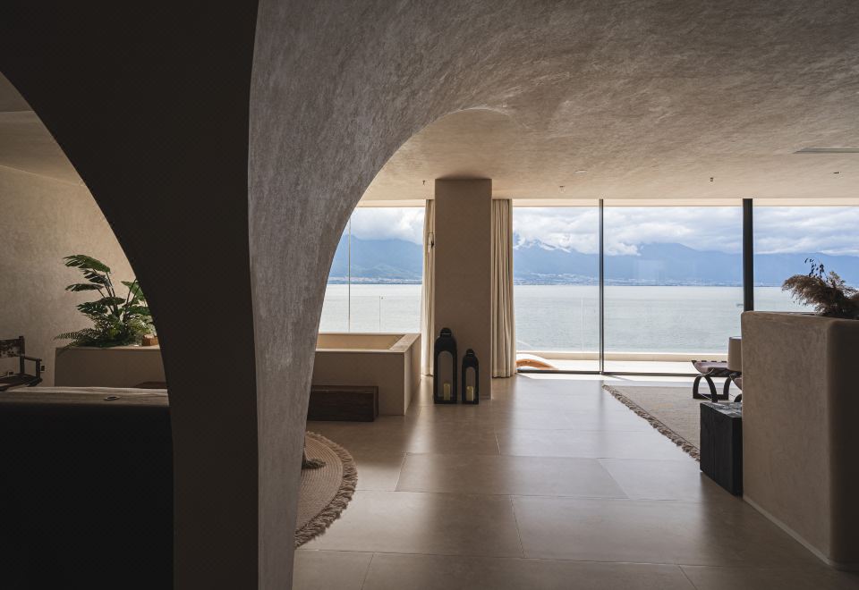 270度海景豪華家庭套房「馬歇爾音響+戴森吹風機」