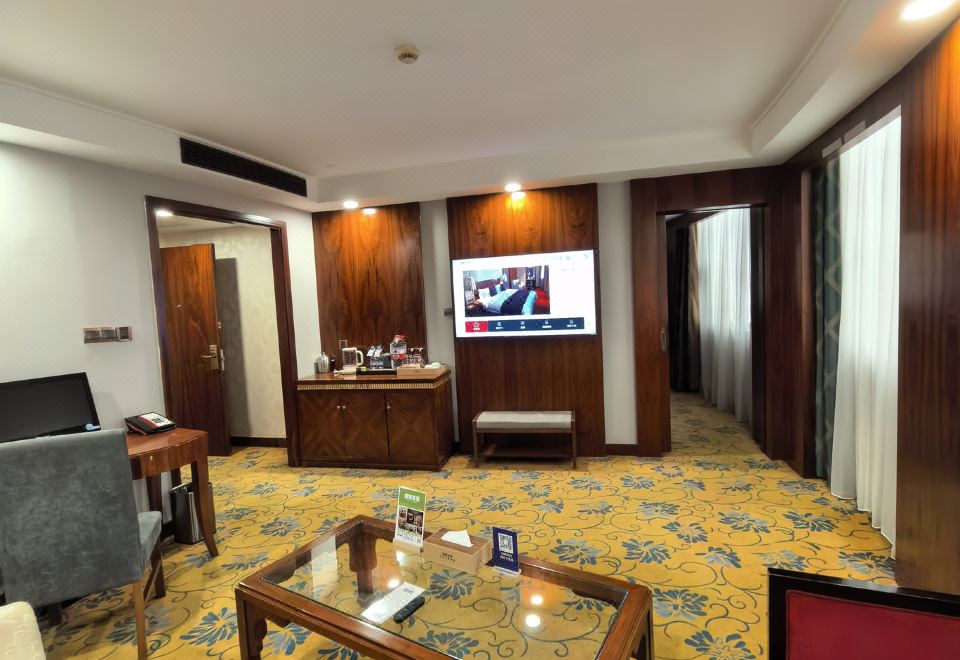 行政套房（55寸高清液晶投屏电视）