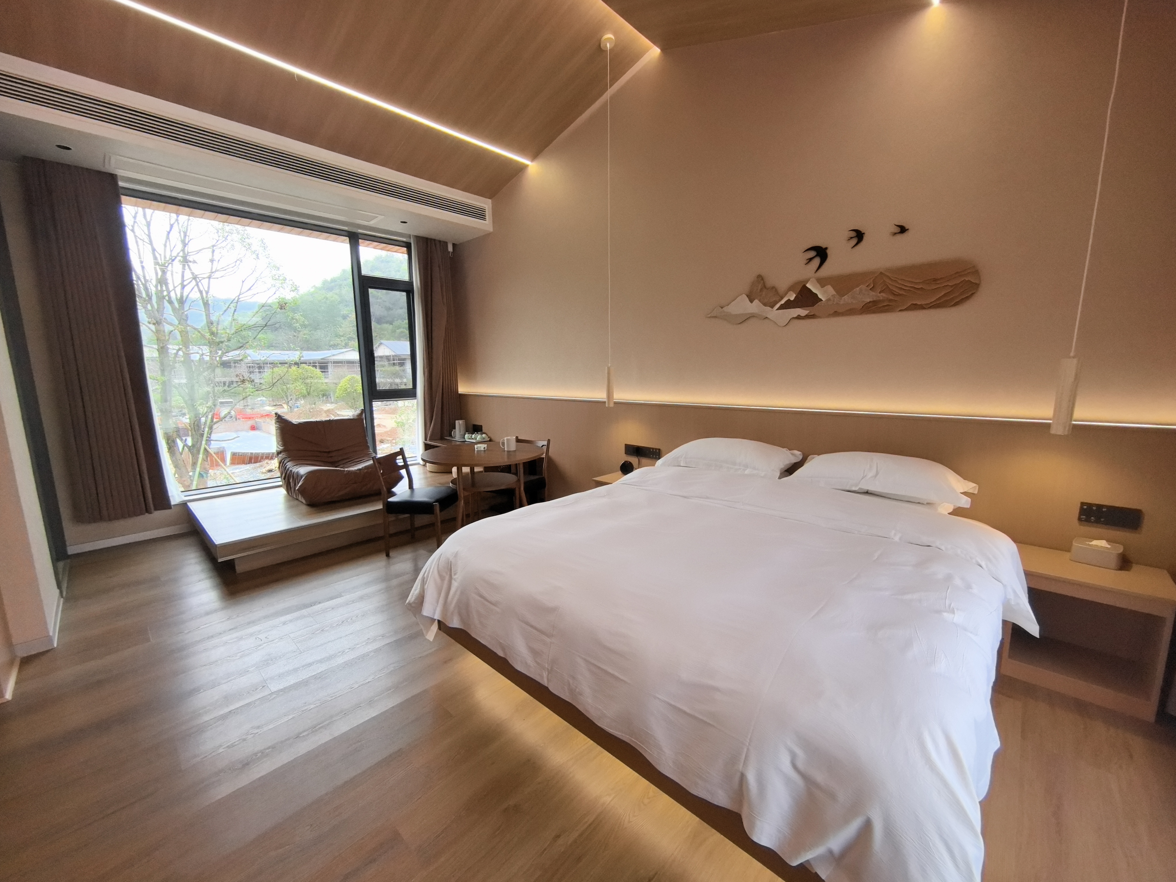 豪華大床房【超大落地窗+智能客控】