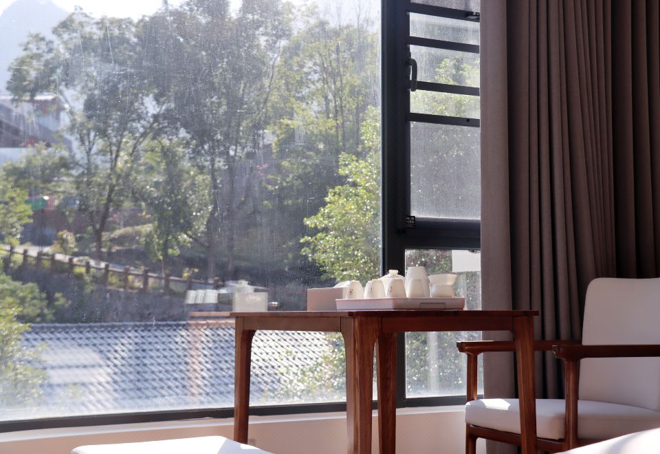 青云阁-山居（大床+室内温泉泡池）