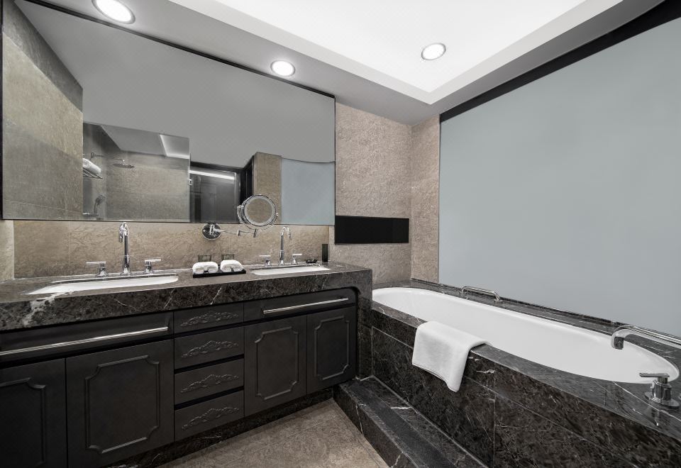 三房行政公寓套房