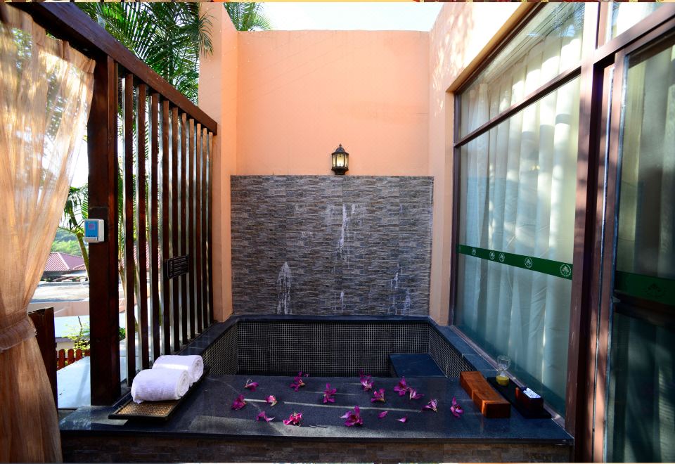 半山别墅花园双床房|独立温泉池