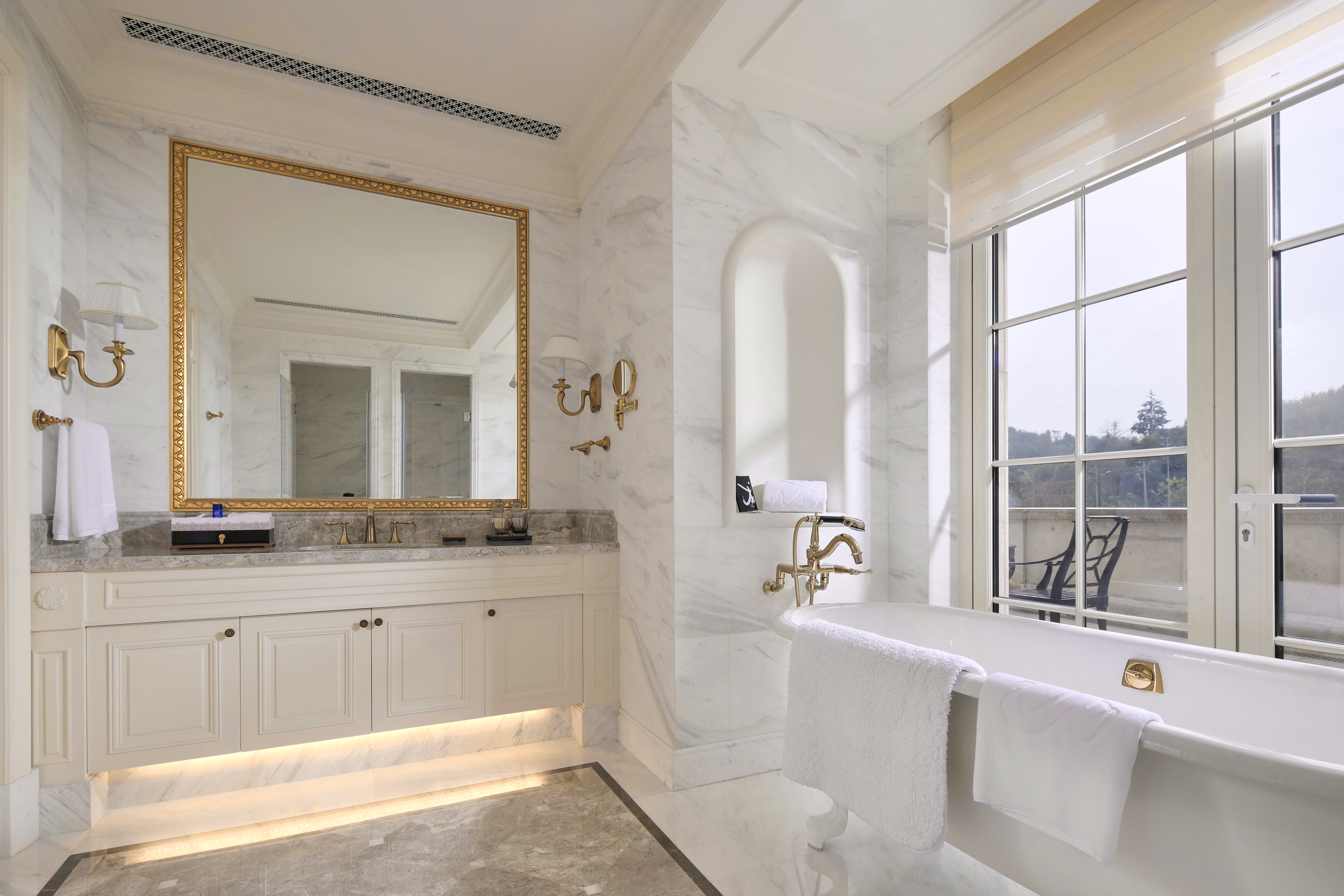 野奢主题房露营大床房