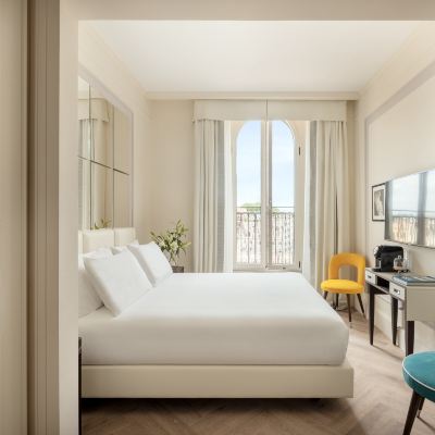 Deluxe Double Room Unahotels Trastevere Roma Promo Code