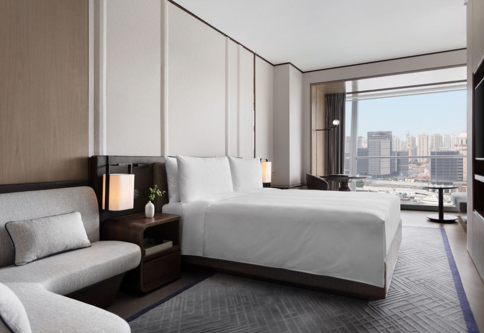 浦悦江景睿选豪华大床房