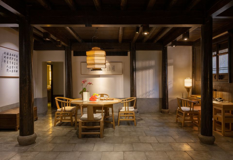 三臥法云安縵別墅