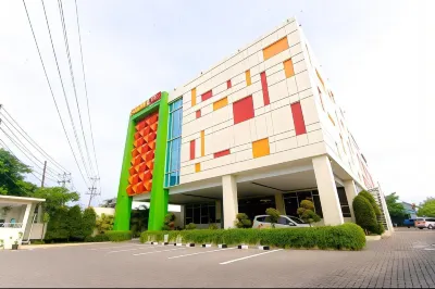 Front One Hotel Purwodadi Các khách sạn ở 