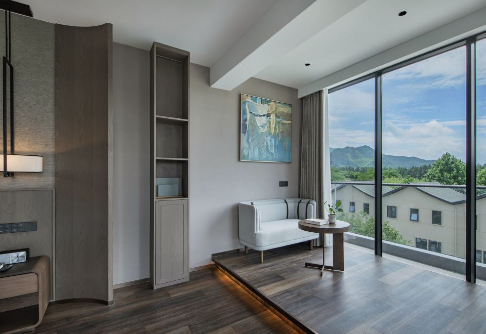 Big Bed Room With Sunset View