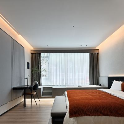 浪漫定製浴缸房 LIA力亞飯店（深圳前海寶安中心翻身地鐵站店）優惠