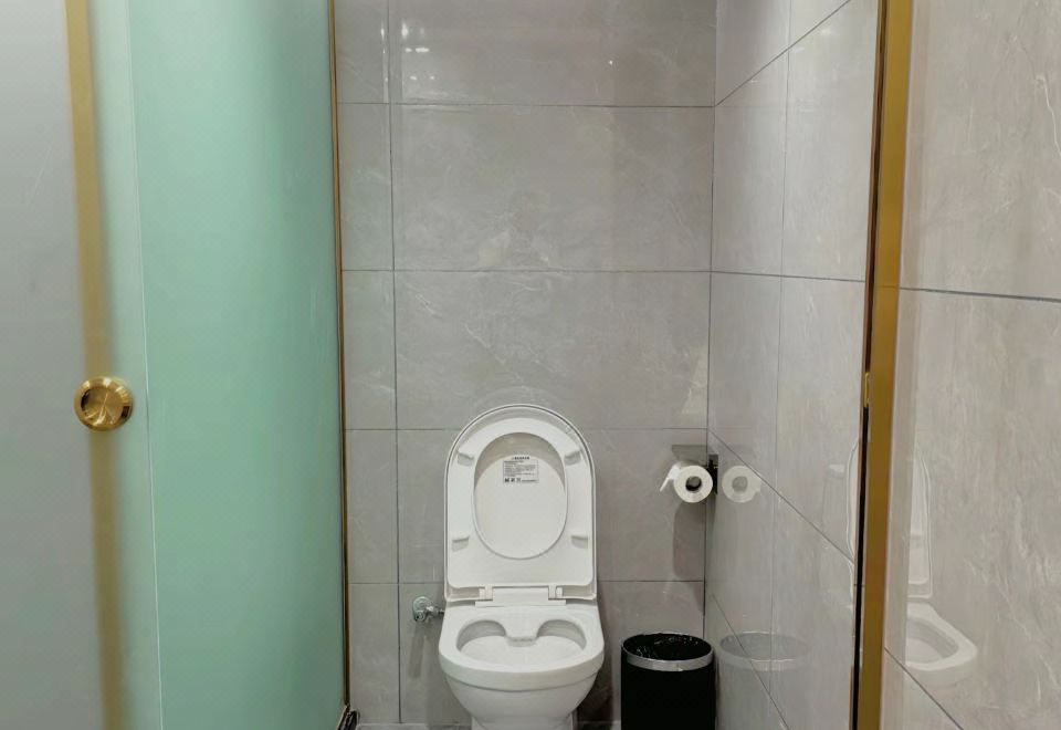 Clayton Hotel GuangzhouBusiness 2-bed Room