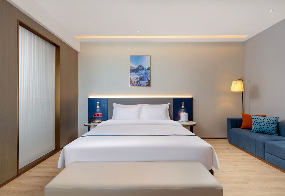 松韵大床房-小度智能客控+舒达床垫+香氛机+加湿器