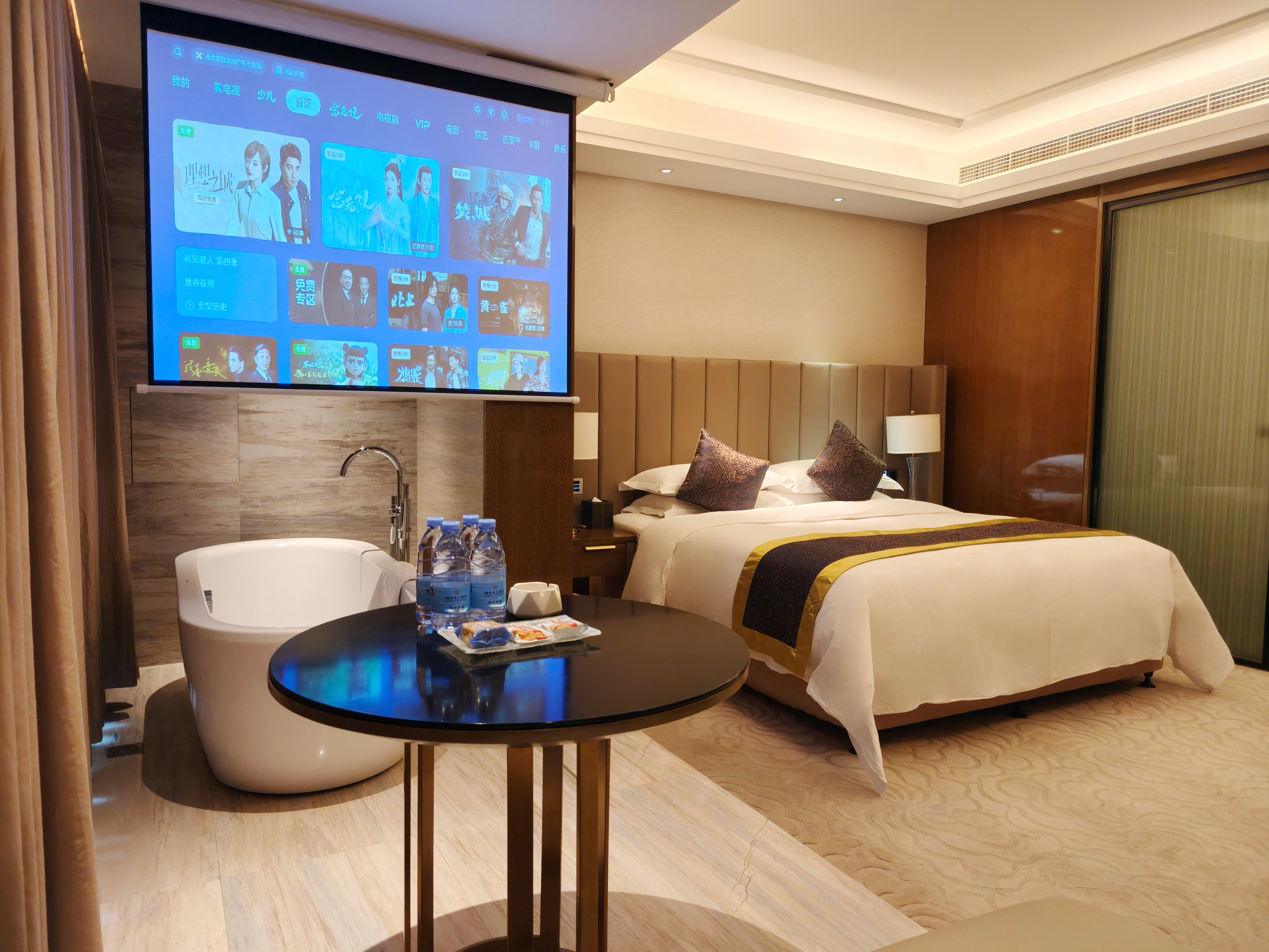 暮江影音多功能房