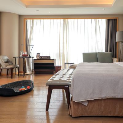 陽光寵屋景觀大床房 珠海龍珠達國際飯店（拱北口岸高鐵站店）優惠