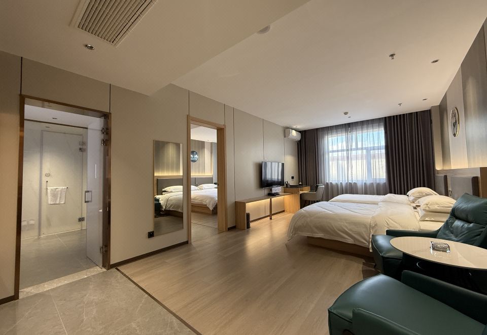 Duolun Grand HotelFamily Suite
