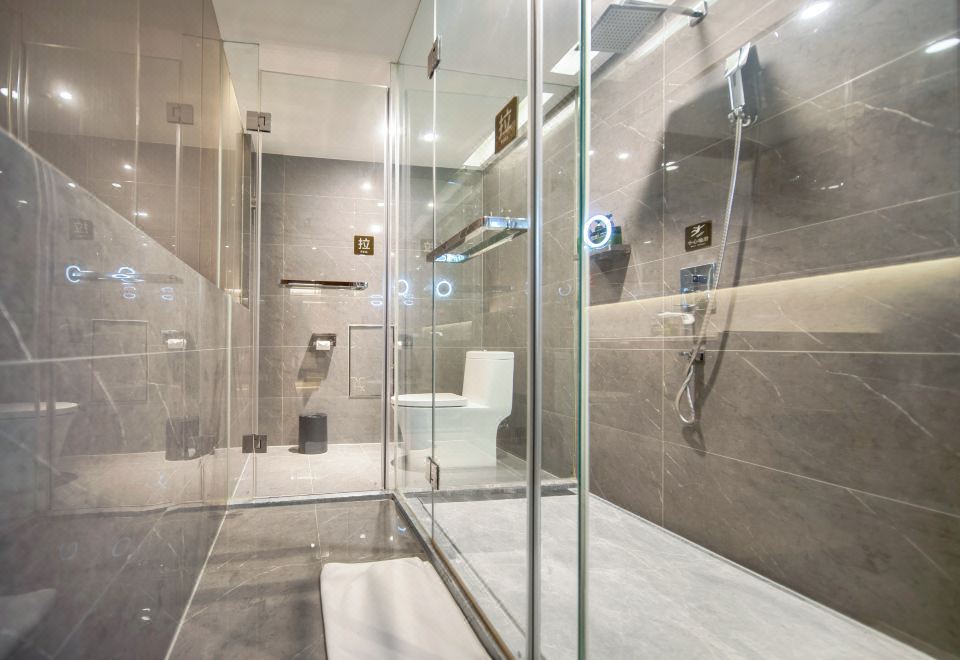 金典双床房（独立衞浴+电视投屏+小冰箱）