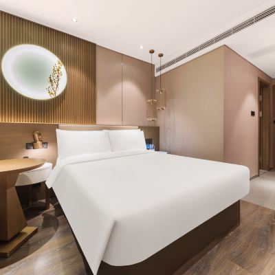 大床房（智能客控+小冰箱+手機投屏） 桔子水晶上海豫園酒店優惠