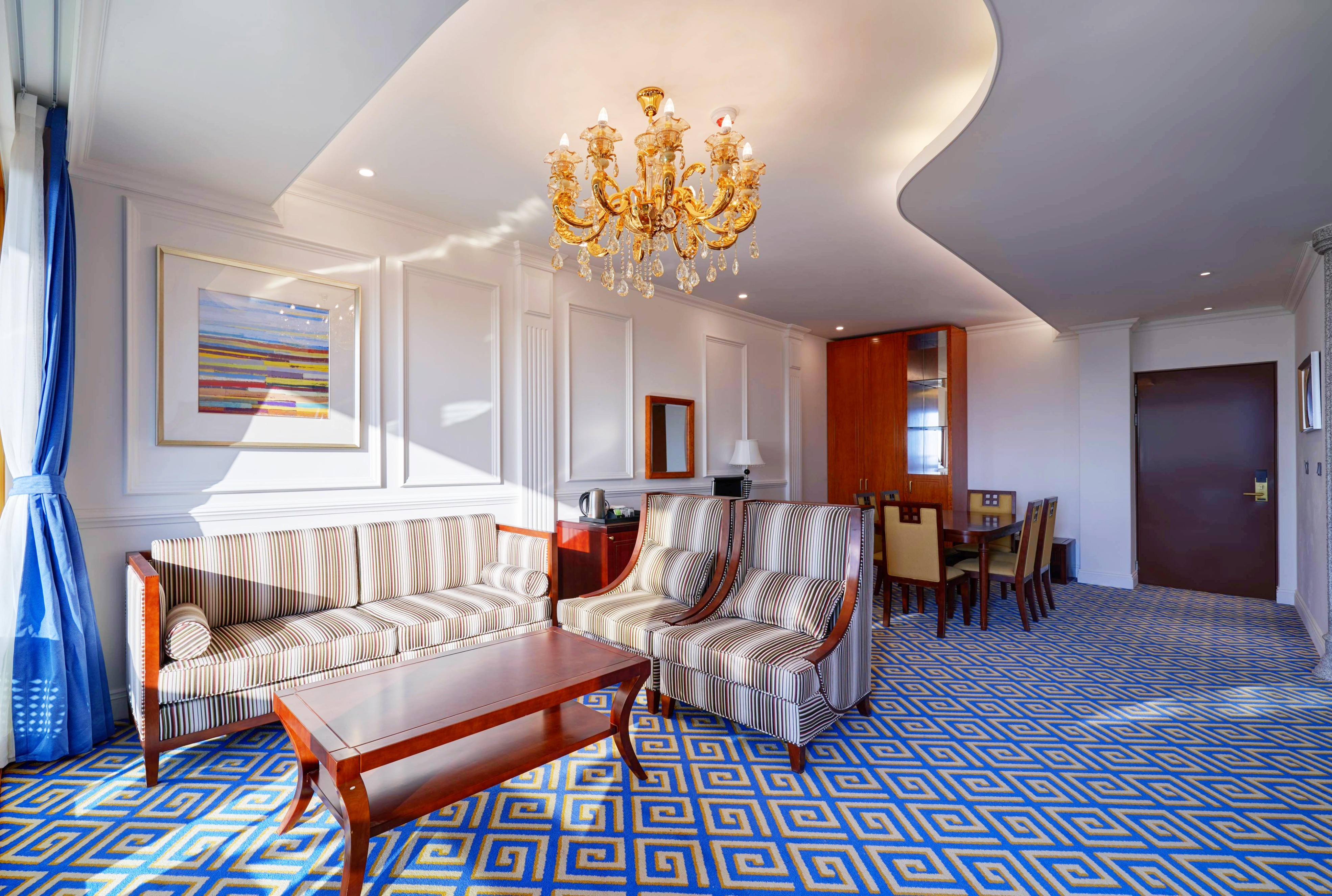 皇家海景房套房 （Jacuzzi）