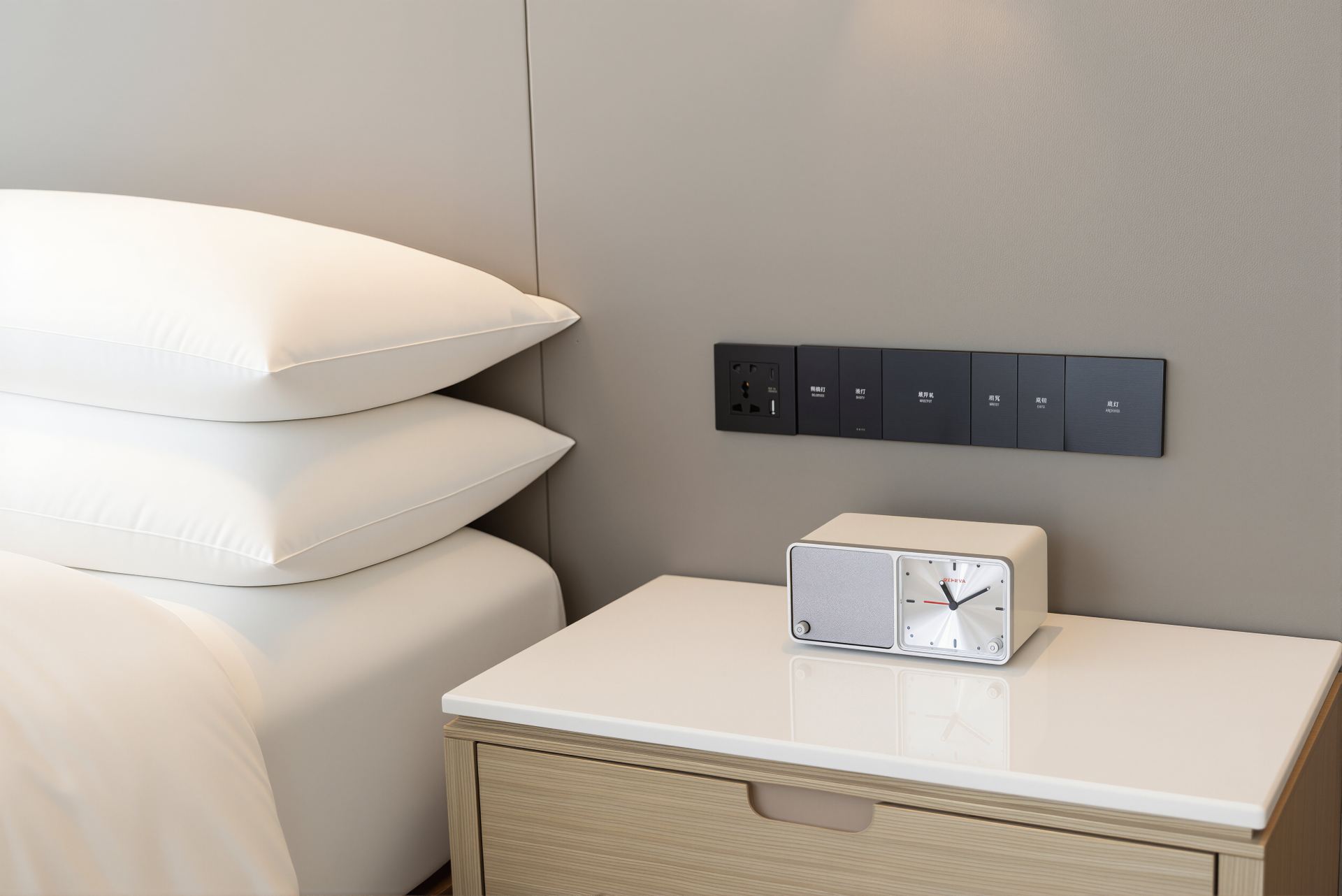 Deluxe 2-bed Room