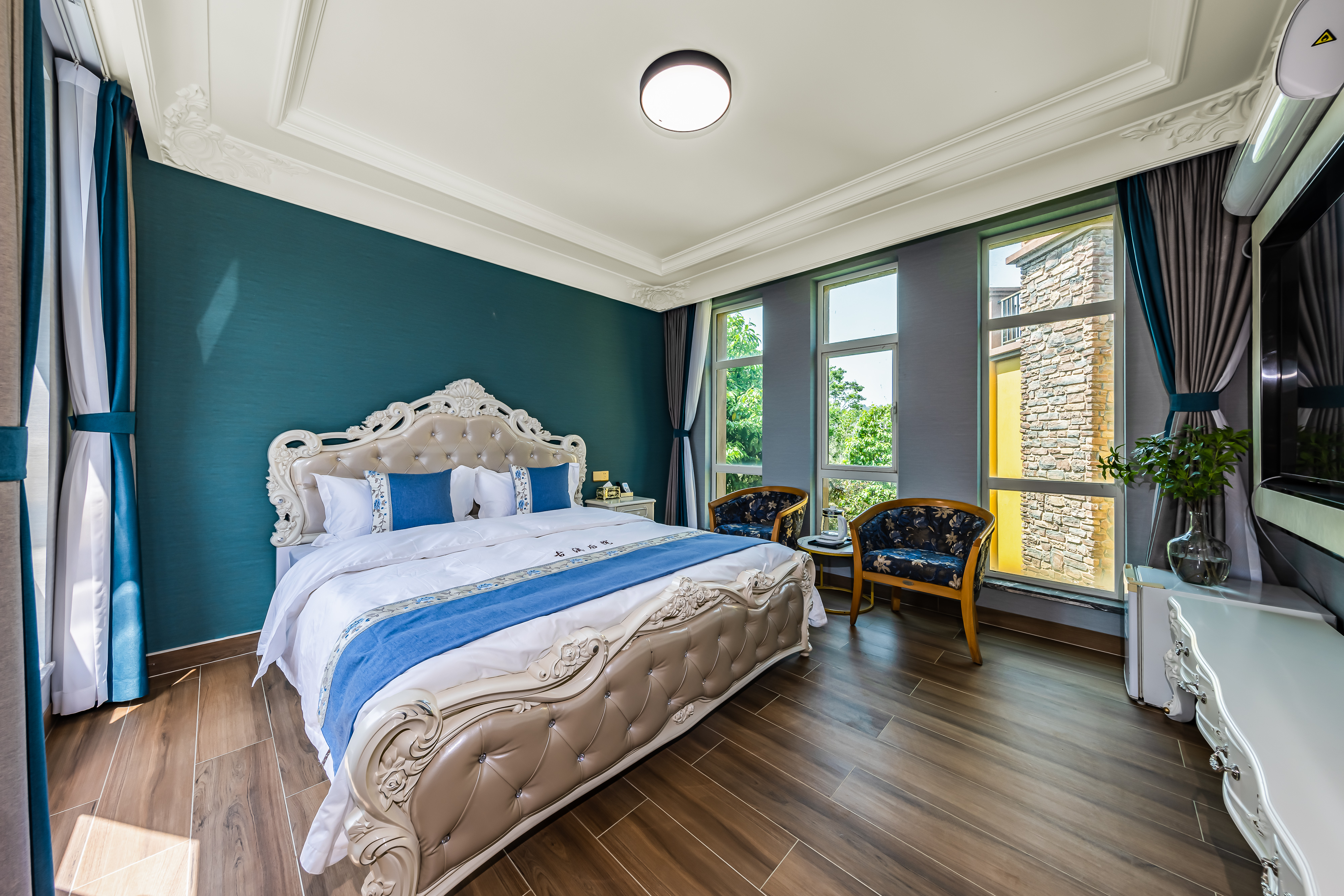 落日余暉·高級大床房