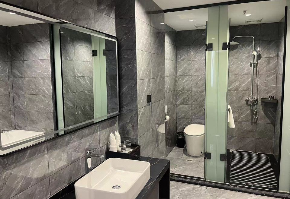 Qian Stream Grand HotelDeluxe Double Room