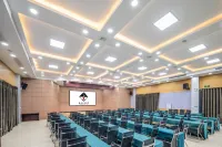 Wansheng Garden Hotel (Xinyang Luoshan Xiya Libao Plaza Branch)