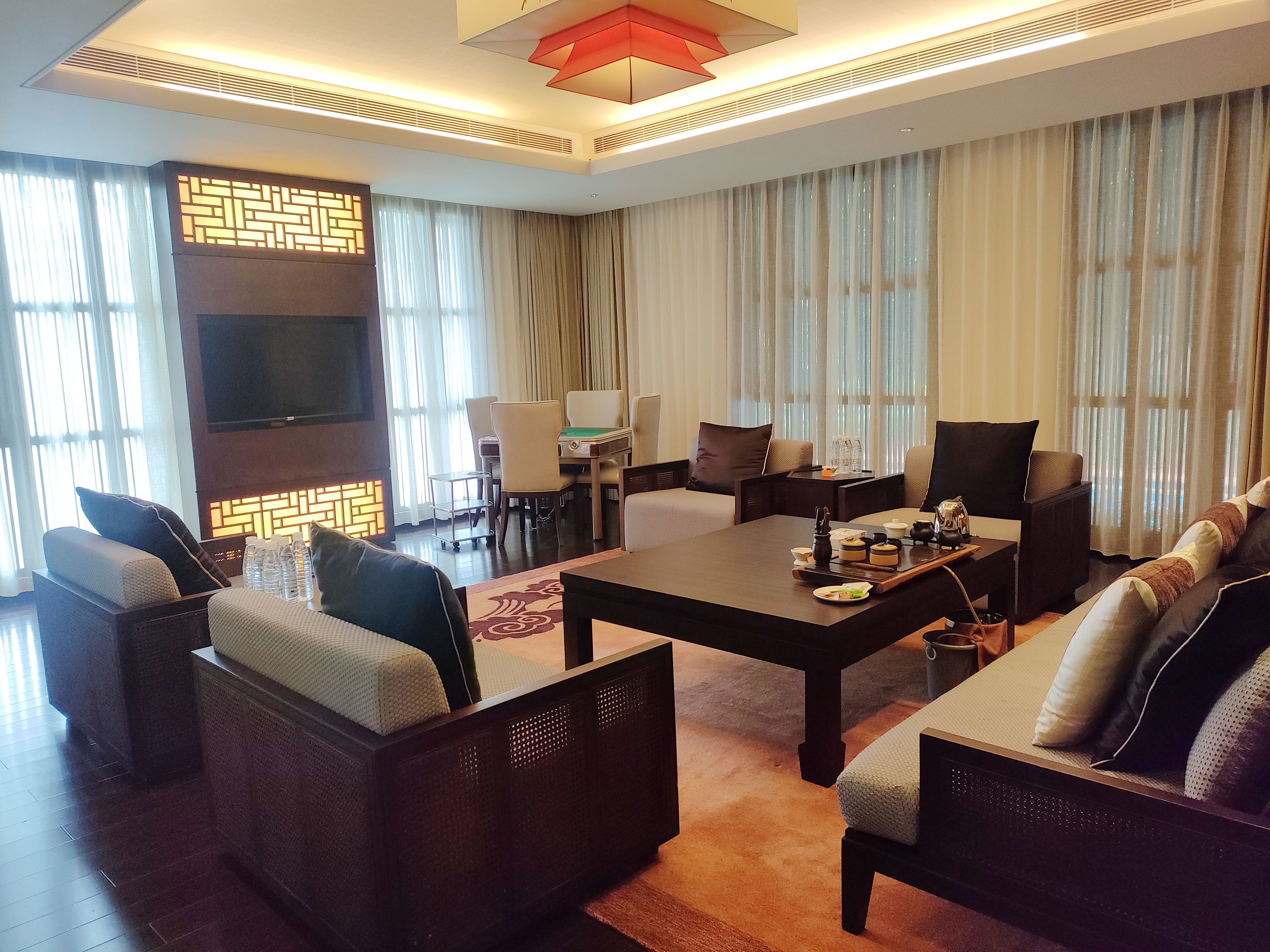 四卧泳池文华套房