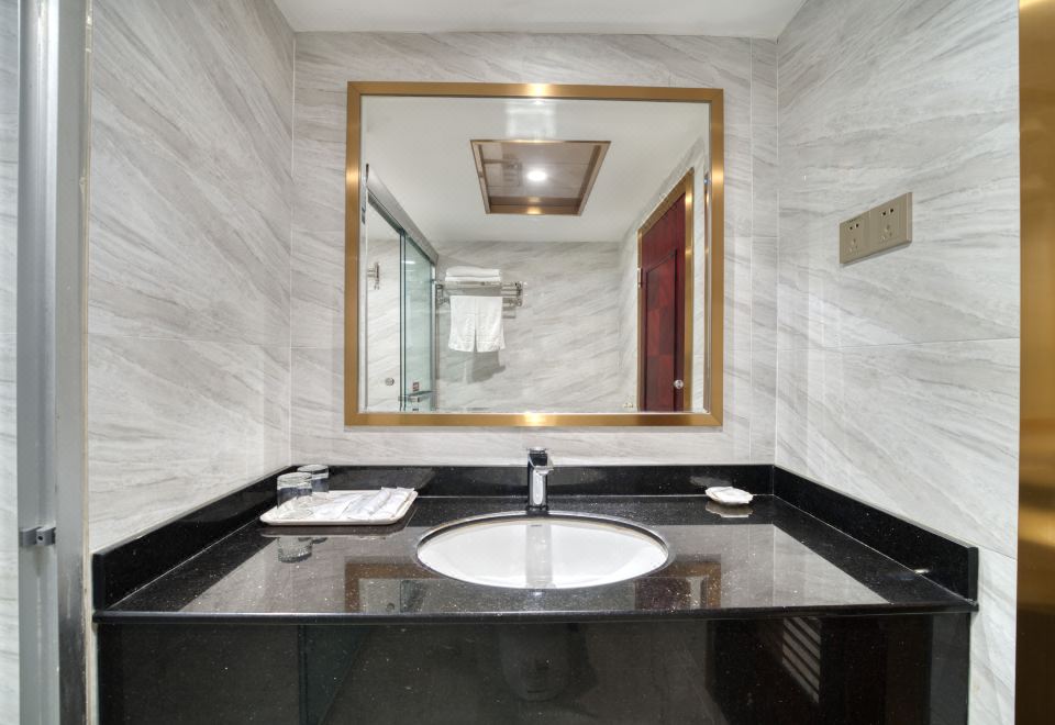 春晖楼标准套房（格调客厅+宽敞书写+乾湿分离）