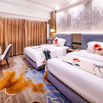 甄選-豪華舒眠雙床房（靜享舒睡-高級城景-零壓床墊） 十堰萬德國際大酒店優惠