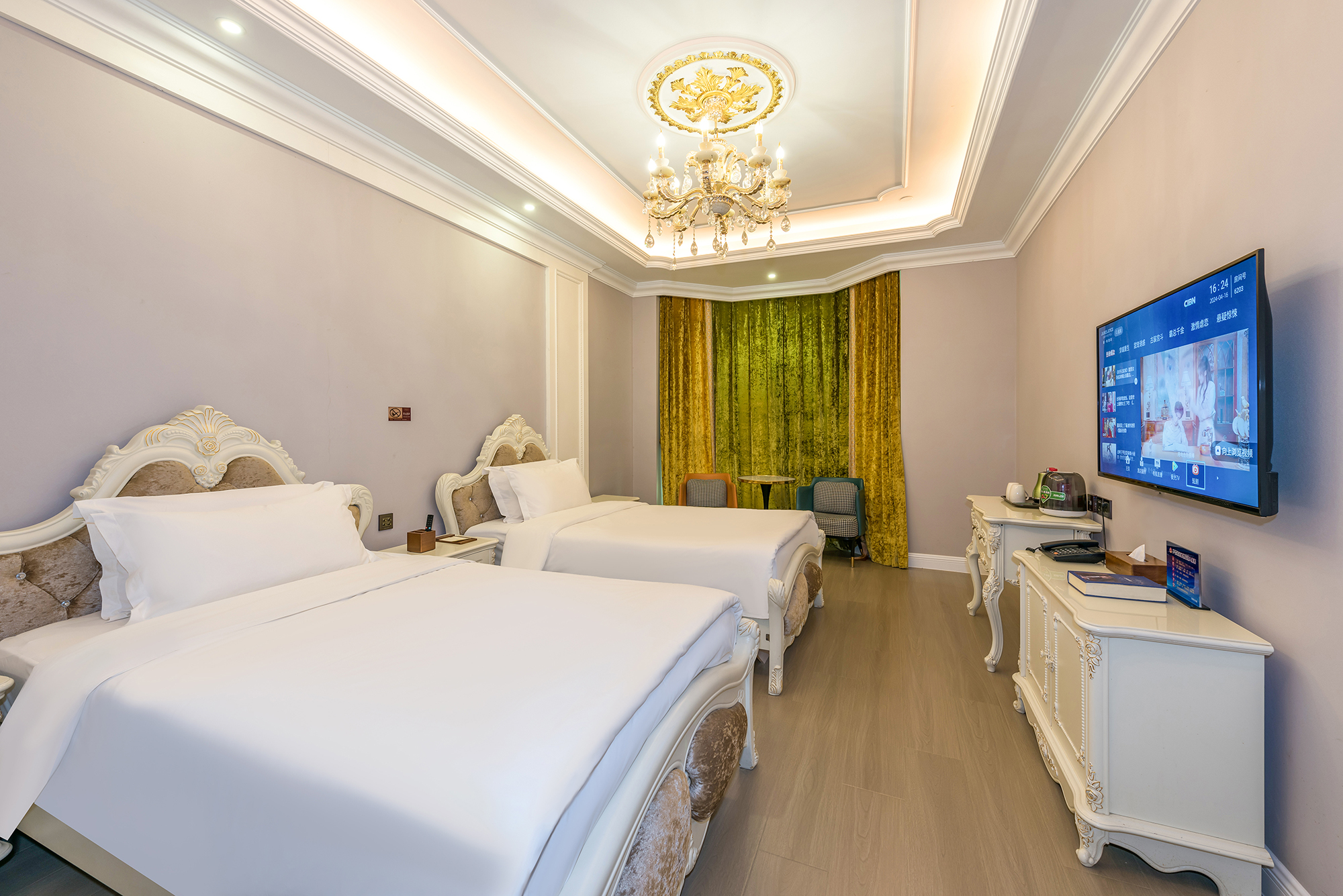 啡凡豪华双床房