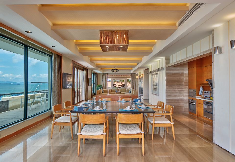 Regal Palace Resort HuidongPremier Suite - Sea-View