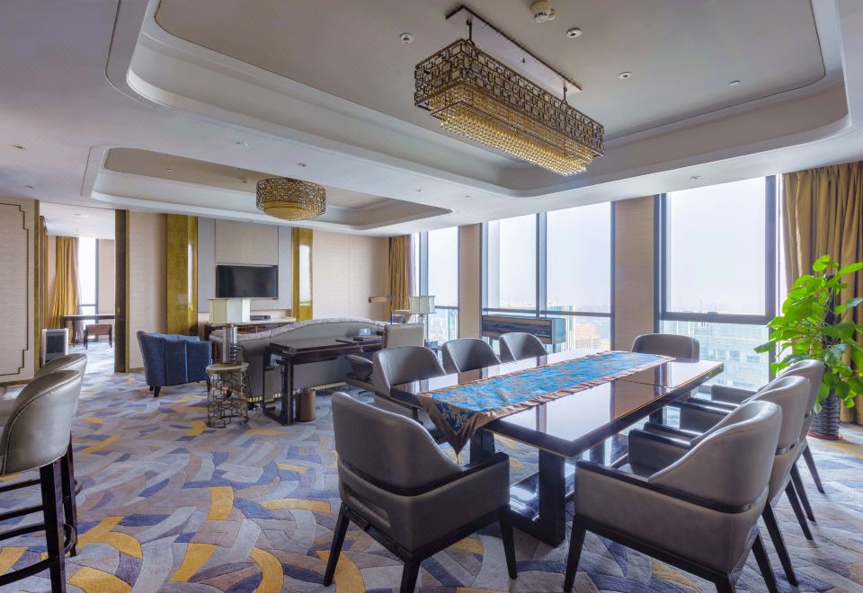 Wanda Vista ZhengzhouChairman Suite