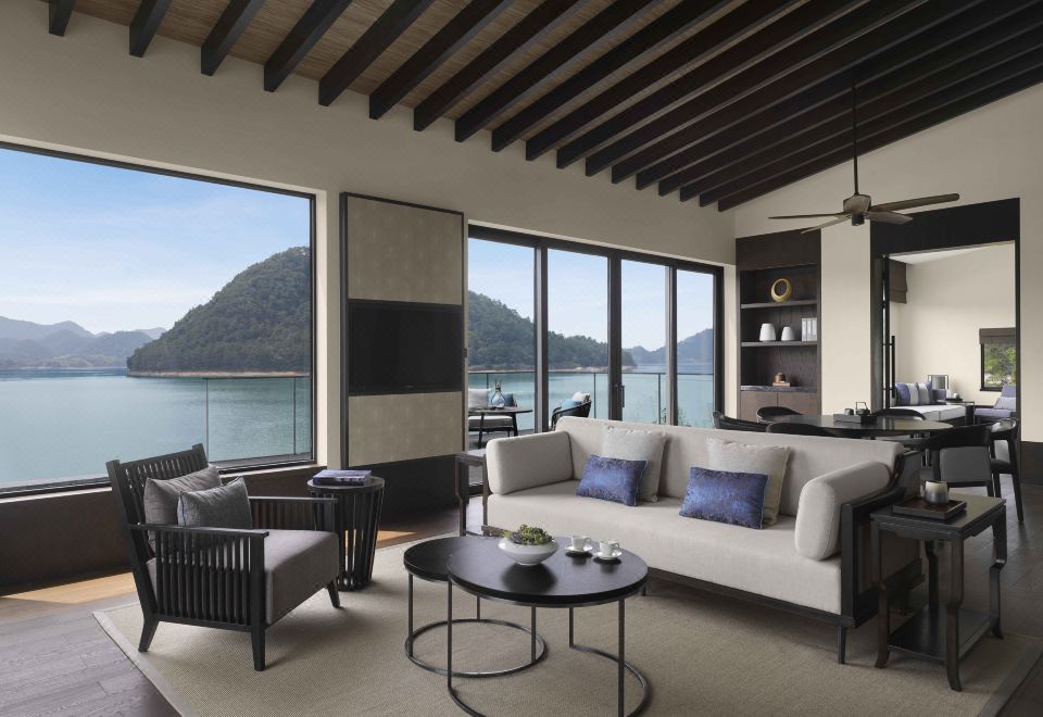 瀛山居湖景四臥泳池院墅