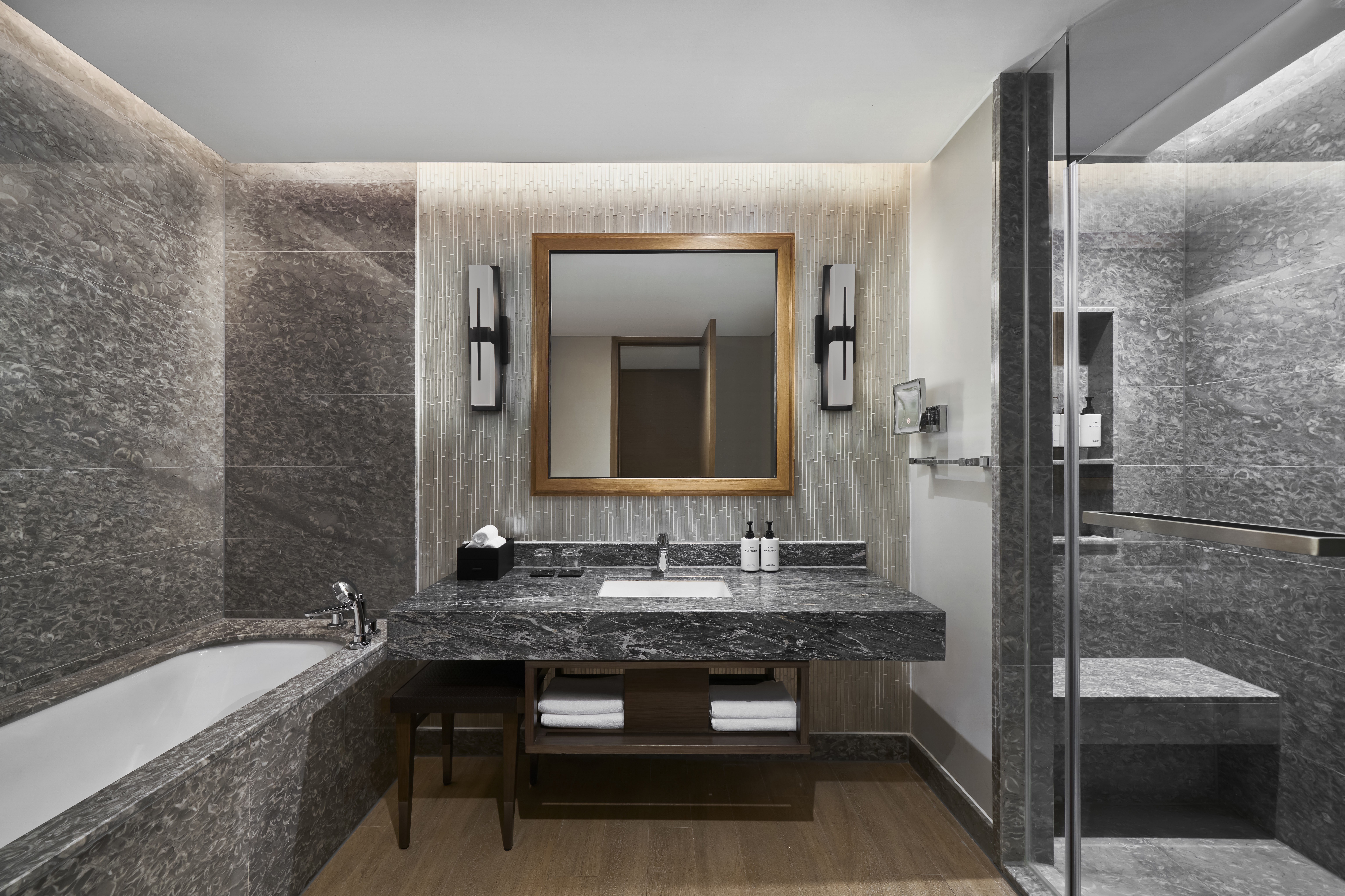 长滩景观公寓（2张特大床+双床）