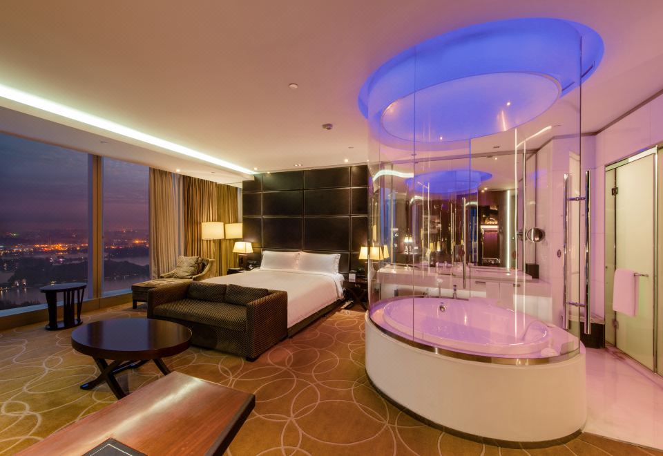 InterContinental Nanjing1 King Premium Lake View Lounge Access