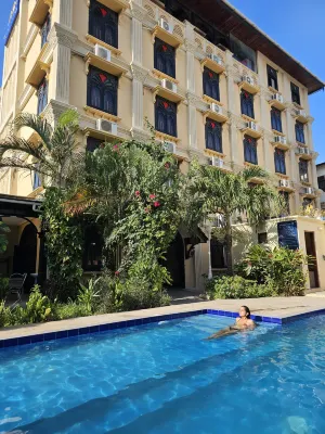 Golden Tulip Stone town Boutique Hotele w: 