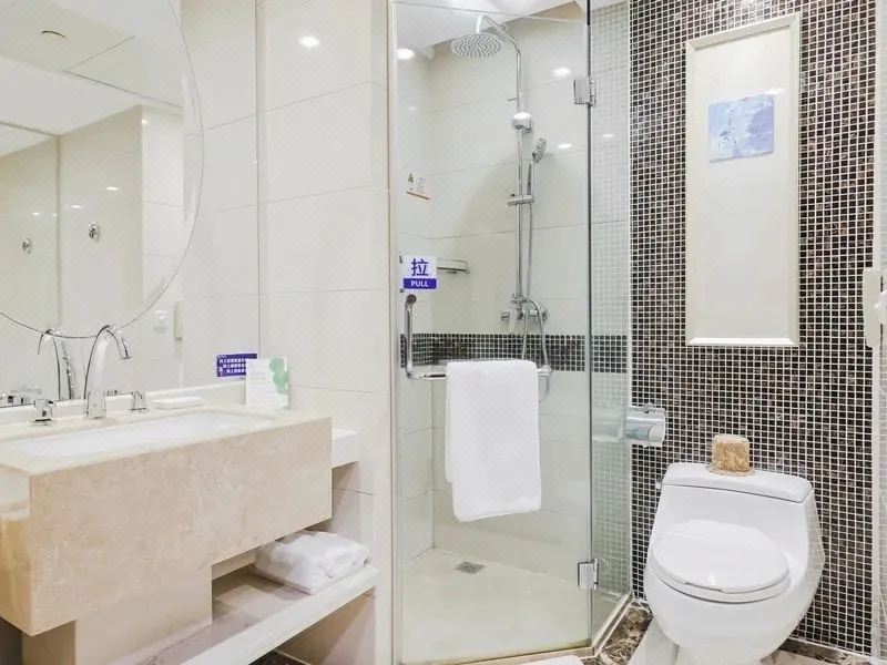 Yaojiang New Century Grand HotelSoothing Double Bed Room (Massage Chair)