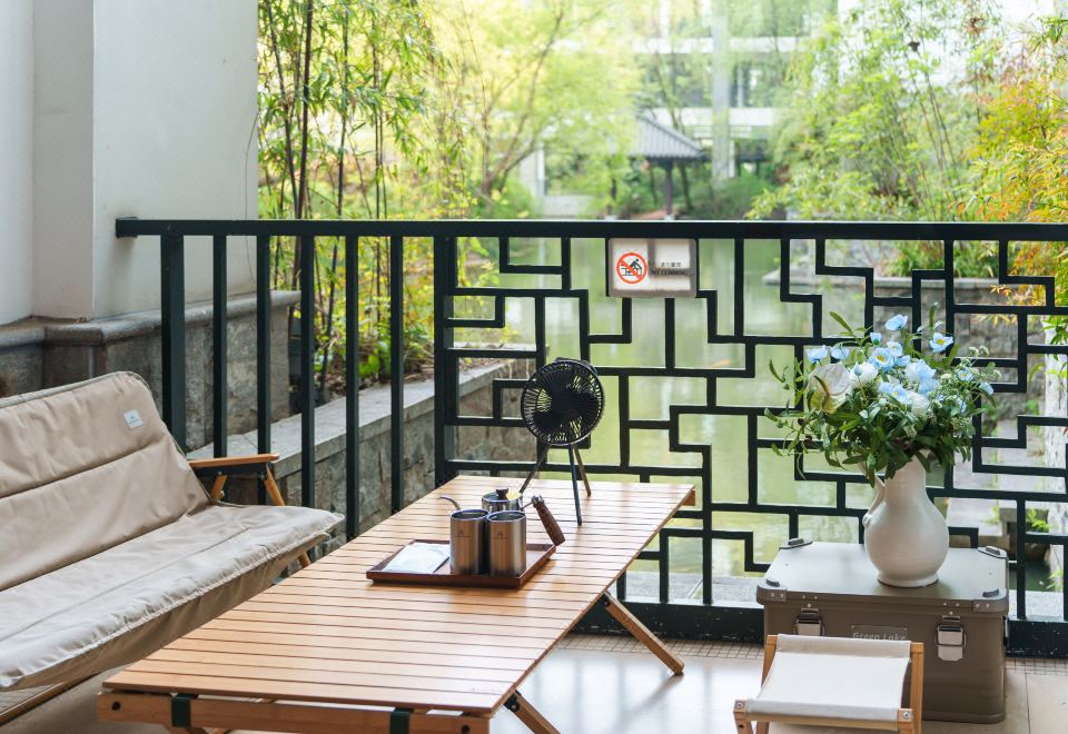 逸趣露營大床房