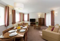 Woodford Bridge Country Club Hotels in 