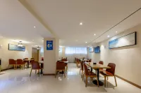 Yiduo Hotel (People's Square, Magang County High-speed Railway Station Branch)