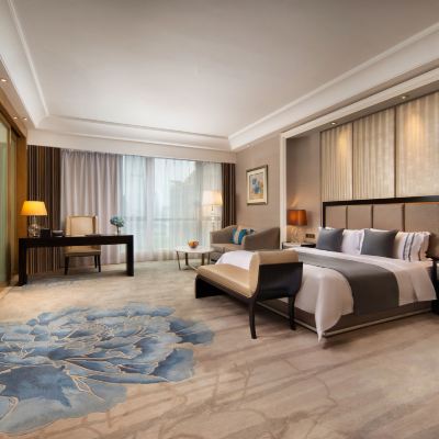 尊尚豪華大床房-全景落地窗-超大浴室-深泡浴缸 深圳億民平安國際酒店優惠