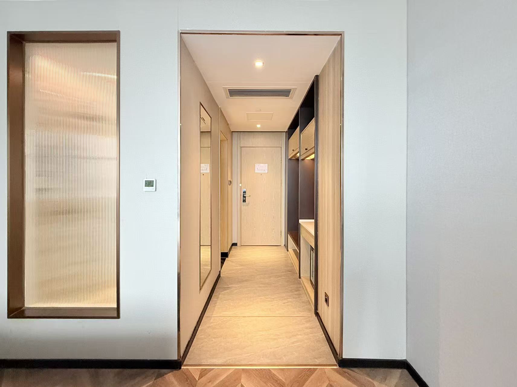 风雅商务山景房（智能马桶-冰箱-裸棉寝具-城市景观）