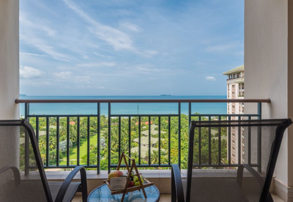 至尊海景大床房（正面看海）