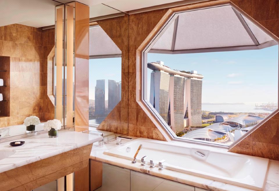 俱乐部豪华滨海湾景观特大床客房