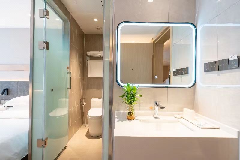 雙床房「簡約時尚+暢享陽光房+可投屏電視」