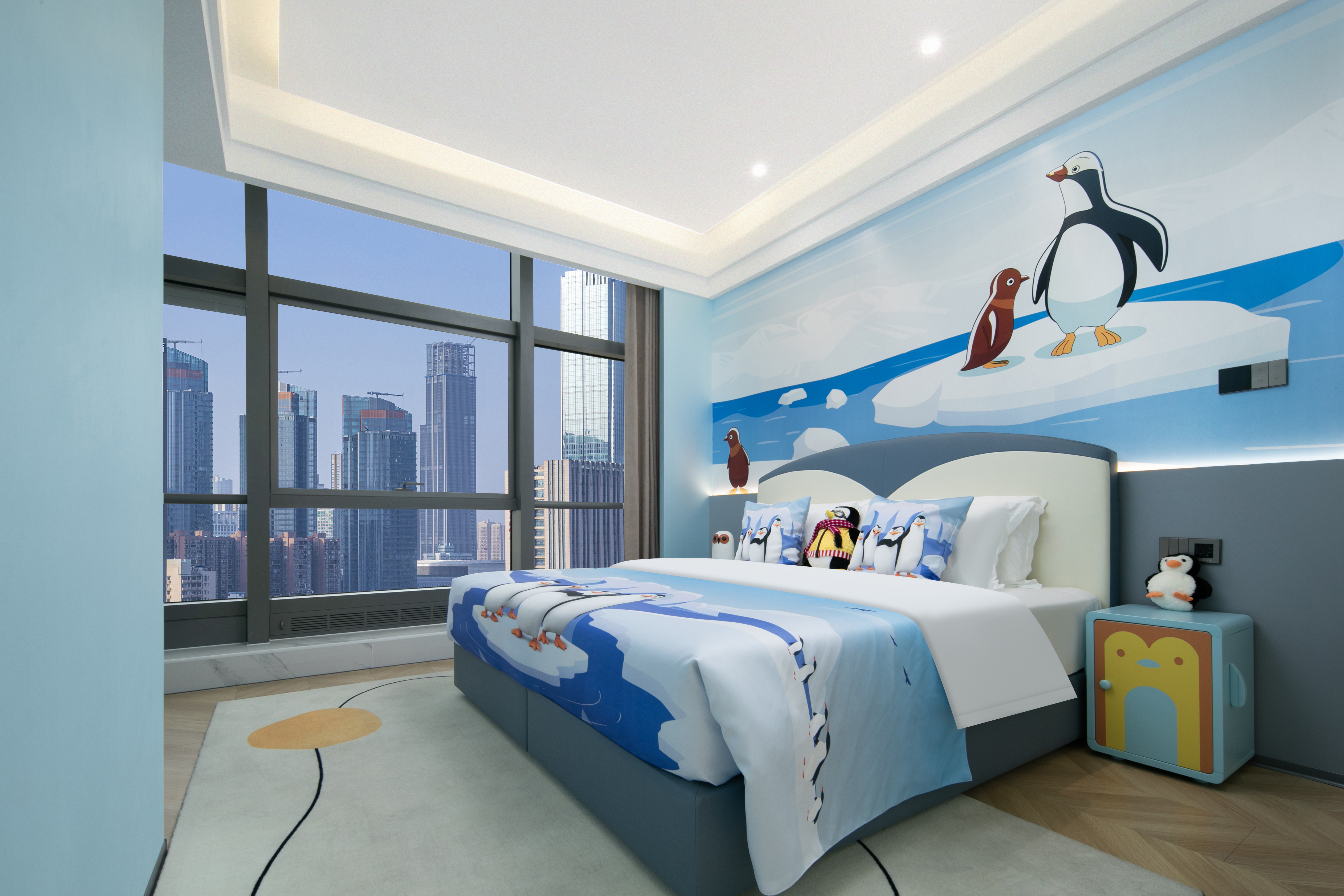 樂園企鵝主題三床房【萌趣滑梯+智能客控】