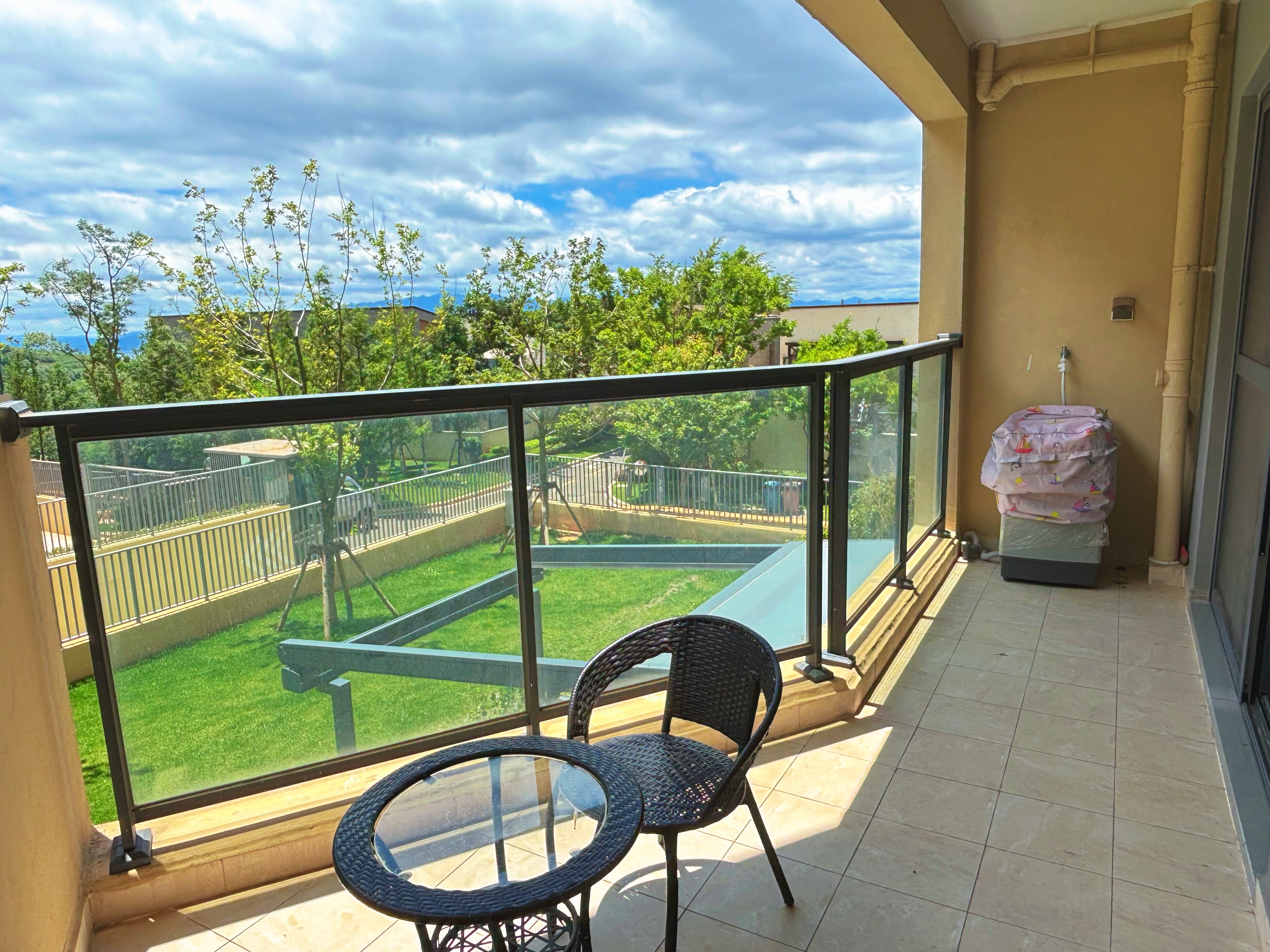 豪华家庭二室套房（阳台+冰箱+洗衣机）